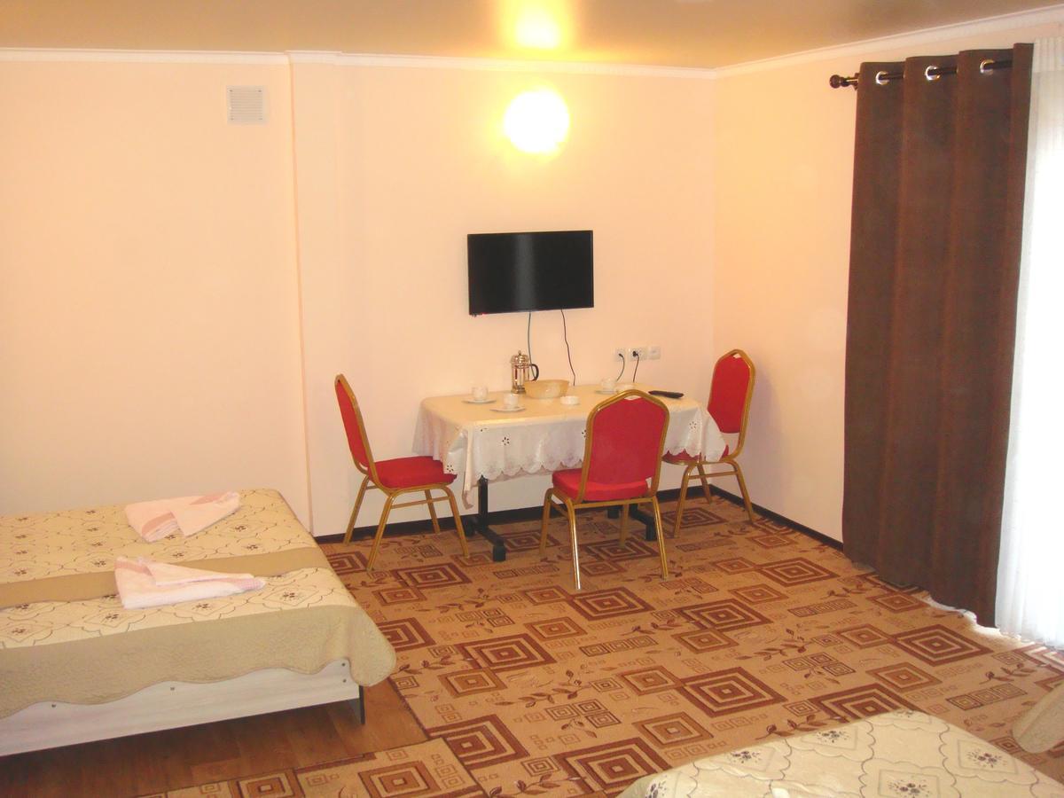 Mini-Pansionat Maksat Çolpan Ata Dış mekan fotoğraf